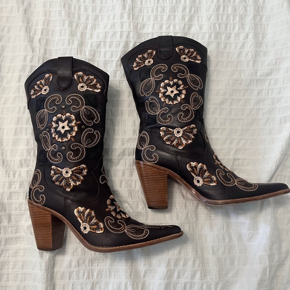 Bakers Black and Brown Heeled Boots with Embroidery